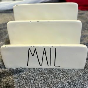 Rae Dunn mail slot holder